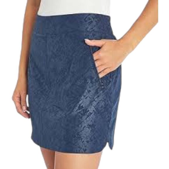 Orvis Navy Embossed Pull On Travel Skort Small - Picture 1 of 5